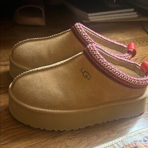 UGG Tan Platform Slip-Ons with Red Accents